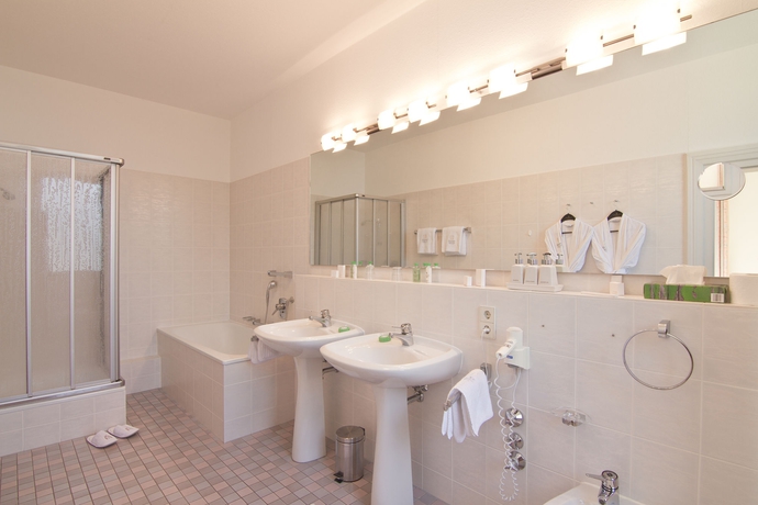 Imagen de la habitación del Hotel Grandhotel Romerbad. Foto 12