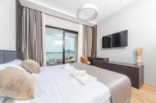 Imagen de la habitación del Hotel GrandioR. Foto 19