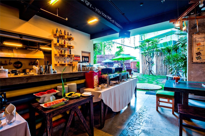 Imagen del bar/restaurante del Hotel Grandmas Plus Airport. Foto 3