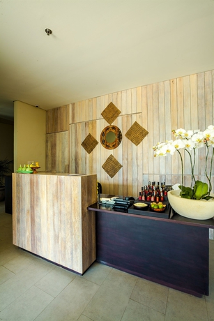 Imagen de los interiores del Hotel Grandmas Plus Airport. Foto 9