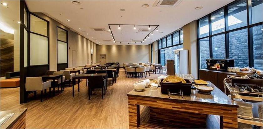 Imagen del bar/restaurante del Hotel Grandmer Hotel Jeju. Foto 6