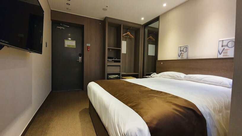 Imagen general del Hotel Grandmillions. Foto 7