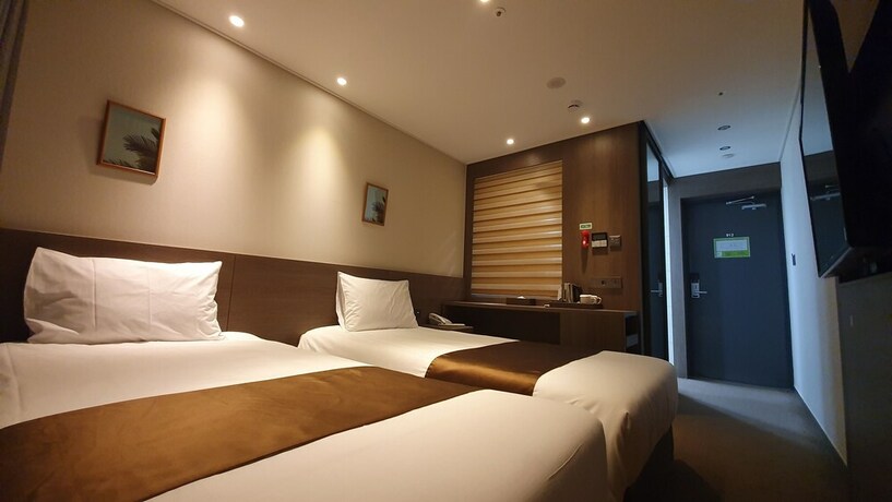 Imagen de la habitación del Hotel Grandmillions. Foto 20