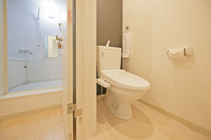 Imagen de la habitación del Hotel Grandouce Nishinakajima. Foto 32
