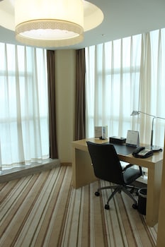 Imagen de la habitación del Hotel Grandskylight. Foto 15