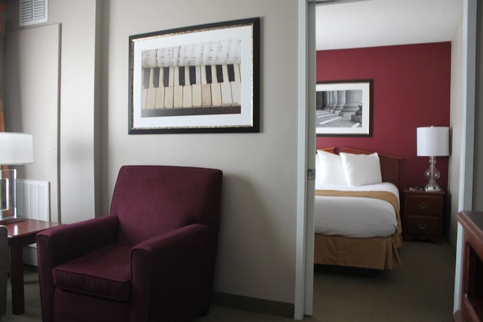 Imagen de la habitación del Hotel Grandstay and Suites, Ames. Foto 7