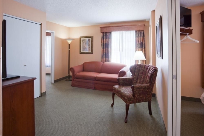 Imagen de la habitación del Hotel Grandstay and Suites, Ames. Foto 14