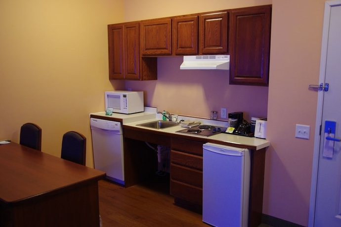 Imagen de la habitación del Hotel Grandstay and Suites, Ames. Foto 15