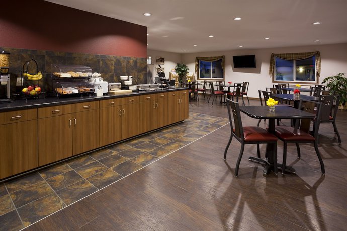 Imagen del bar/restaurante del Hotel Grandstay and Suites Parkers Prairie. Foto 2