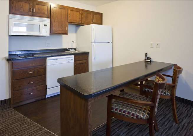 Imagen de la habitación del Hotel Grandstay and Suites Parkers Prairie. Foto 16