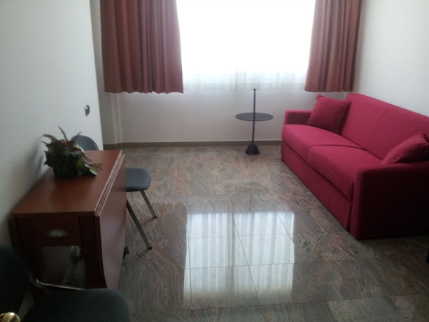 Imagen de los interiores del Hotel Granduca. Foto 12