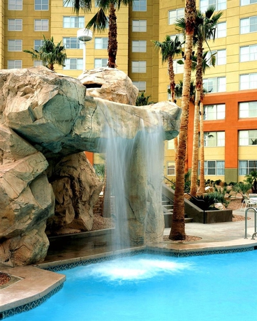 Imagen de la piscina del Hotel Grandview At Las Vegas. Foto 13