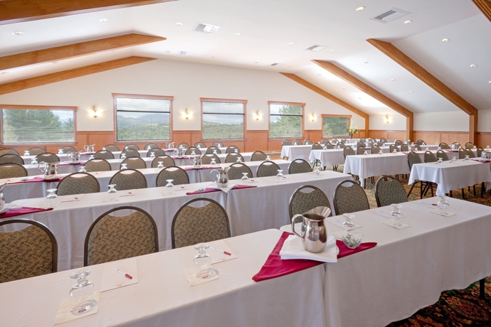 Imagen de los interiores del Hotel Grandview Lake Placid. Foto 12