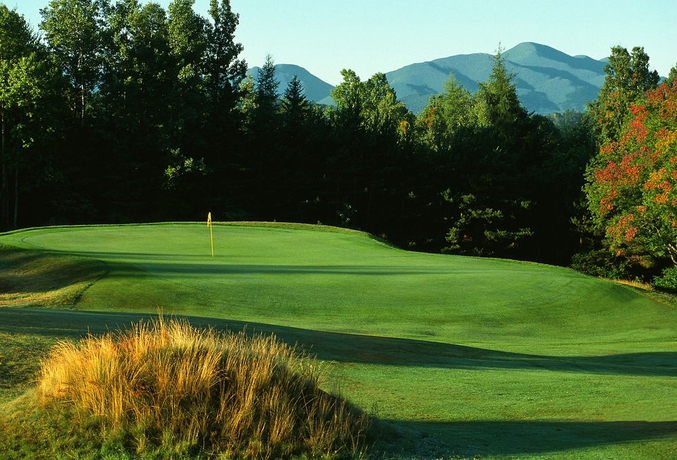 Imagen de los exteriores del Hotel Grandview Lake Placid. Foto 7