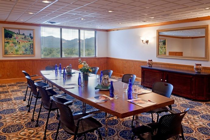 Imagen de los interiores del Hotel Grandview Lake Placid. Foto 16