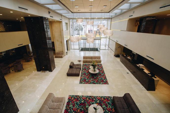 Imagen de los interiores del Hotel Grandview and Convention Center. Foto 5