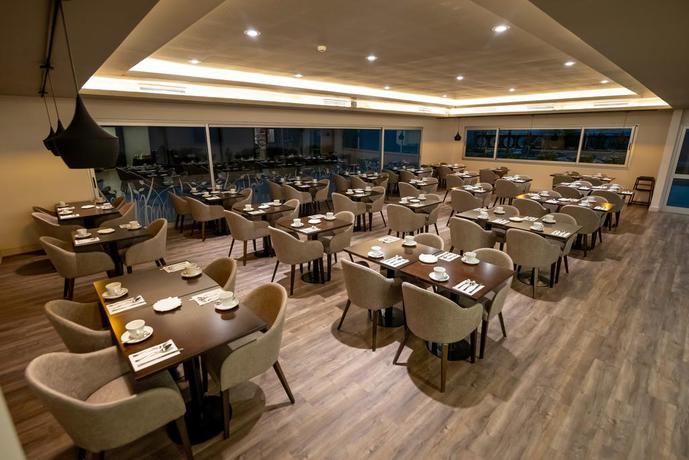 Imagen del bar/restaurante del Hotel Grandview and Convention Center. Foto 2