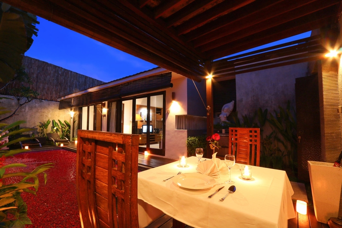 Imagen del bar/restaurante del Hotel Grania Bali Villa. Foto 2