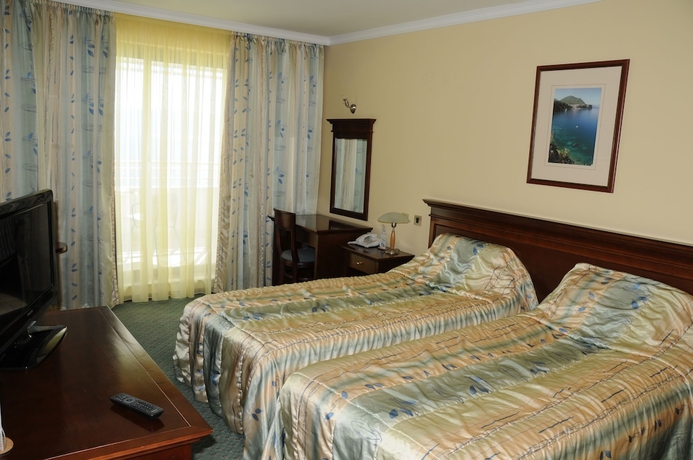 Imagen de la habitación del Hotel Granit. Foto 6