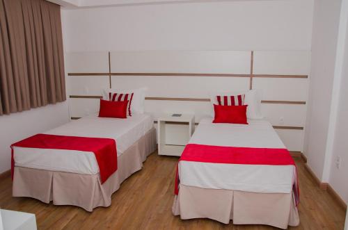 Imagen de la habitación del Hotel Granlago. Foto 6