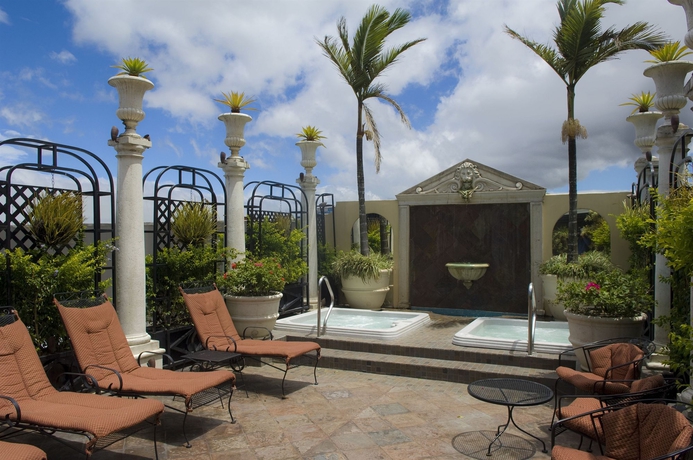 Imagen de los exteriores del Hotel Grano De Oro. Foto 10