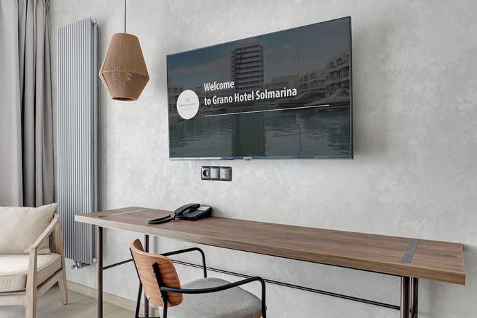 Imagen de la habitación del Hotel Grano Solmarina Spa And Wellness. Foto 15