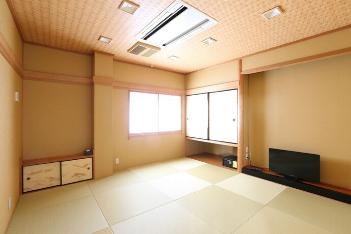 Imagen de la habitación del Hotel Granp Glamping Resort. Foto 33