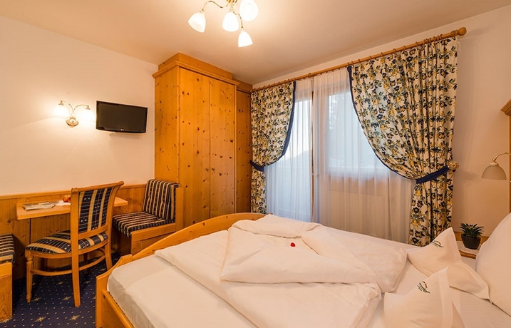 Imagen de la habitación del Hotel Granpanorama Wellness Sambergerhof. Foto 9