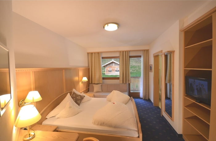 Imagen de la habitación del Hotel Granpanorama Wellness Sambergerhof. Foto 12