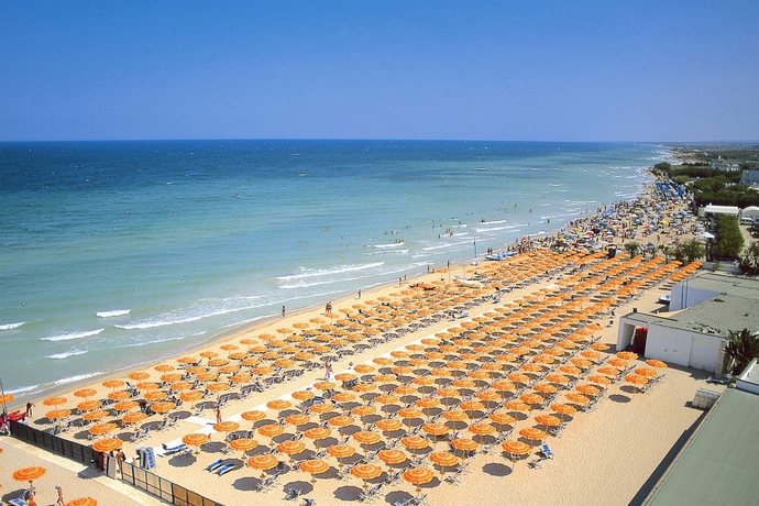 Imagen de los exteriores del Hotel Granserena. Foto 11