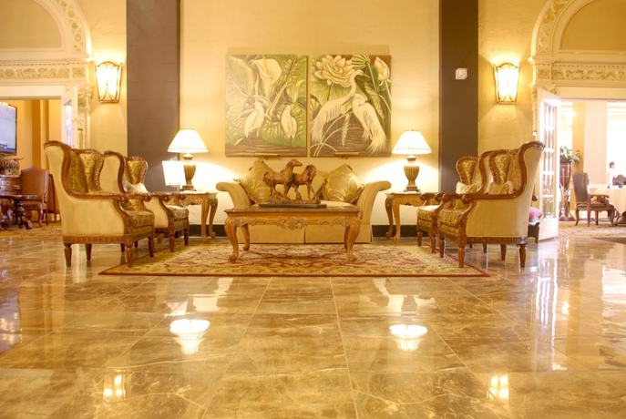 Imagen de los interiores del Hotel Grant Hall. Foto 18