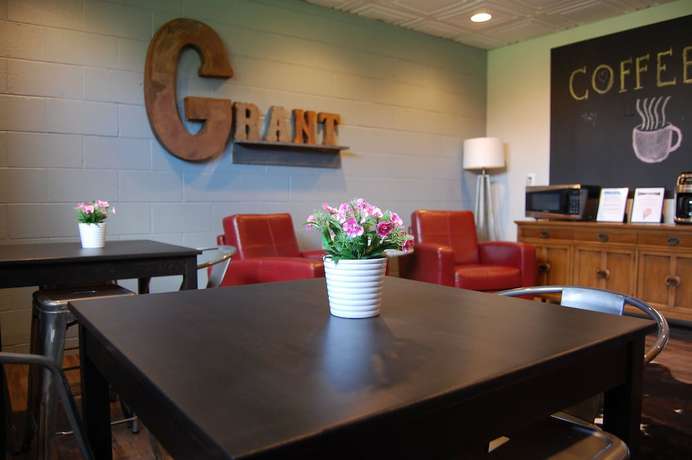 Imagen del bar/restaurante del Hotel Grant Hills Motel. Foto 10