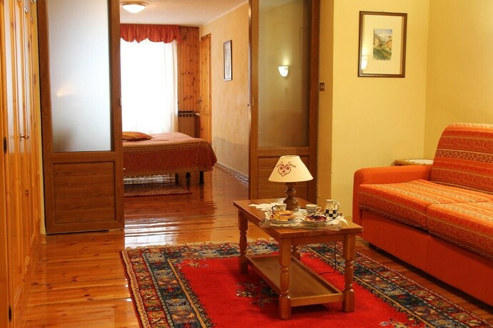 Imagen de la habitación del Hotel Granta Parey. Foto 26