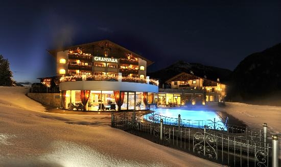 Imagen de los exteriores del Hotel Granvara Relais y Spa. Foto 3