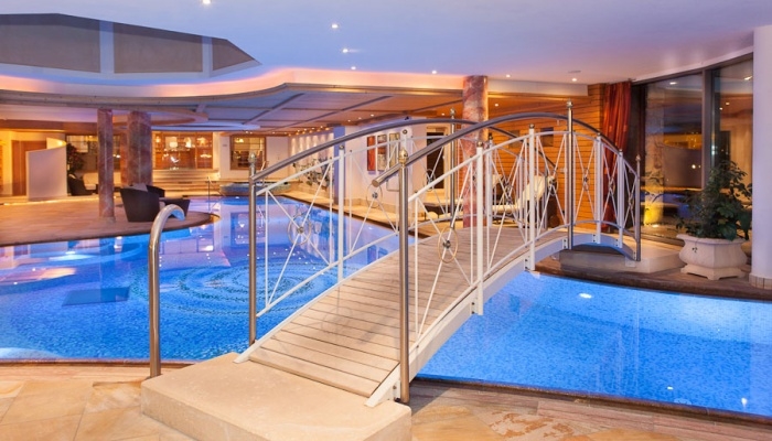 Imagen de la piscina del Hotel Granvara Relais y Spa. Foto 4