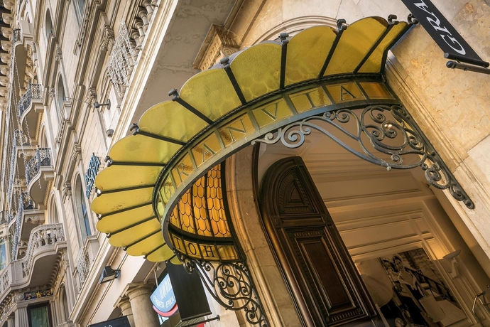 Imagen de los exteriores del Hotel Granvia. Foto 9