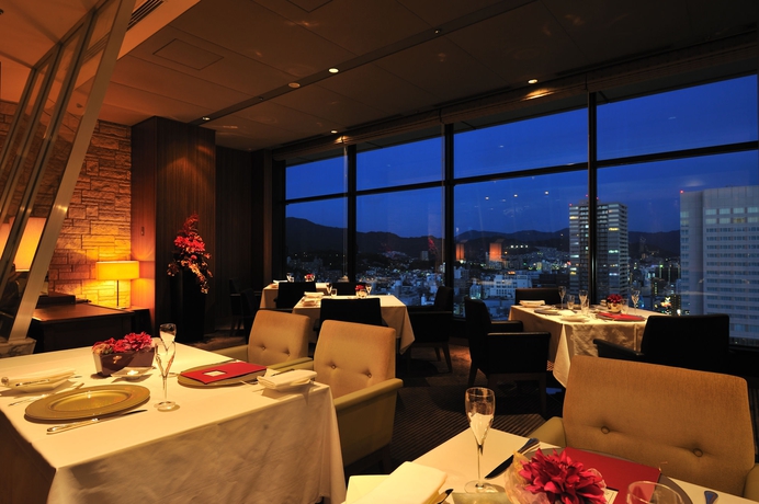 Imagen del bar/restaurante del Hotel Granvia Hiroshima. Foto 4