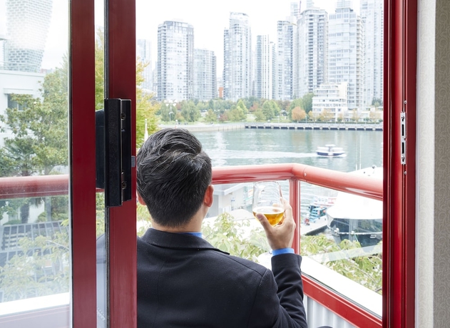 Imagen de la habitación del Hotel Granville Island. Foto 16