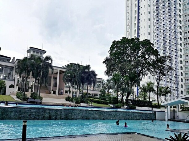 Imagen de la piscina del Hotel Grass Residences by Andrea. Foto 29