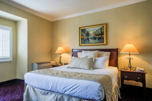 Imagen de la habitación del Hotel Grass Valley Courtyard Suites. Foto 7