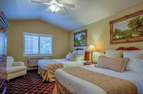 Imagen de la habitación del Hotel Grass Valley Courtyard Suites. Foto 12