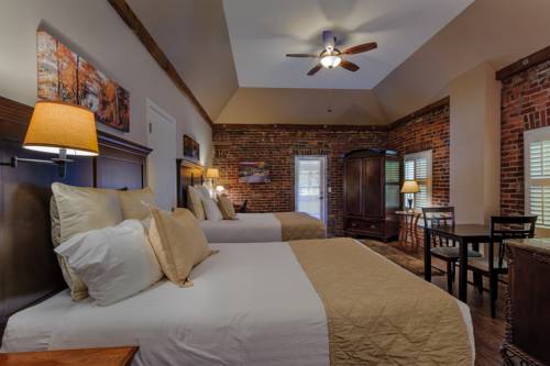 Imagen general del Hotel Grass Valley Courtyard Suites. Foto 1