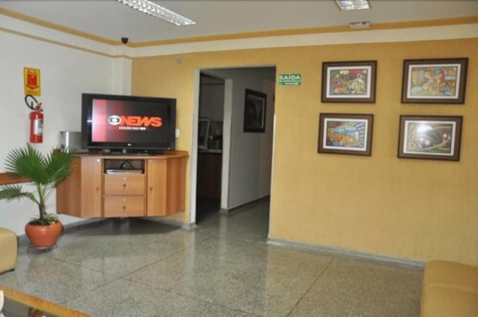 Imagen general del Hotel Gra&uacute;nas. Foto 3