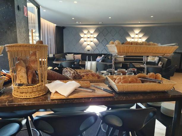 Imagen del bar/restaurante del Hotel Grauer B&auml;r. Foto 3