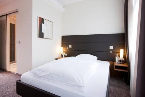 Imagen de la habitación del Hotel Gräfrather Hof. Foto 5