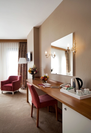 Imagen de la habitación del Hotel Gravis Suites. Foto 5