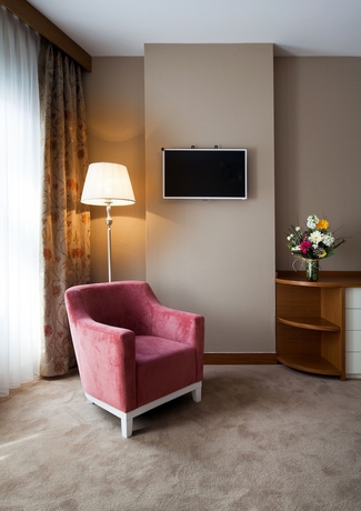 Imagen de la habitación del Hotel Gravis Suites. Foto 13
