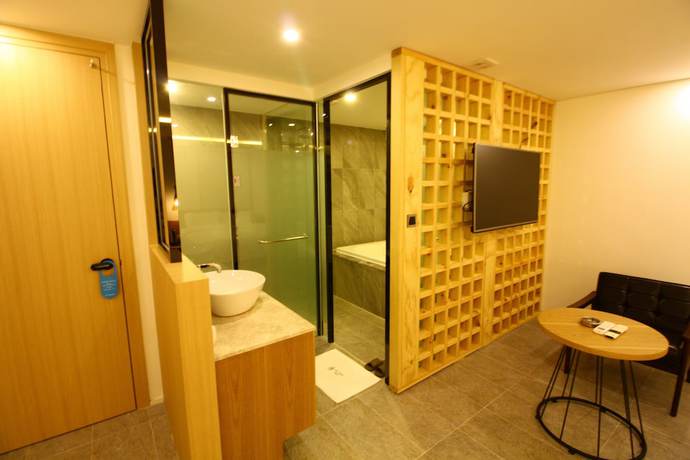 Imagen de la habitación del Hotel Gray Ground Hotel. Foto 12