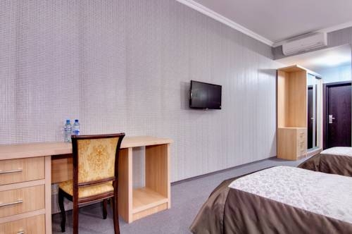 Imagen del bar/restaurante del Hotel Gray Hotel Y Restaurant. Foto 2