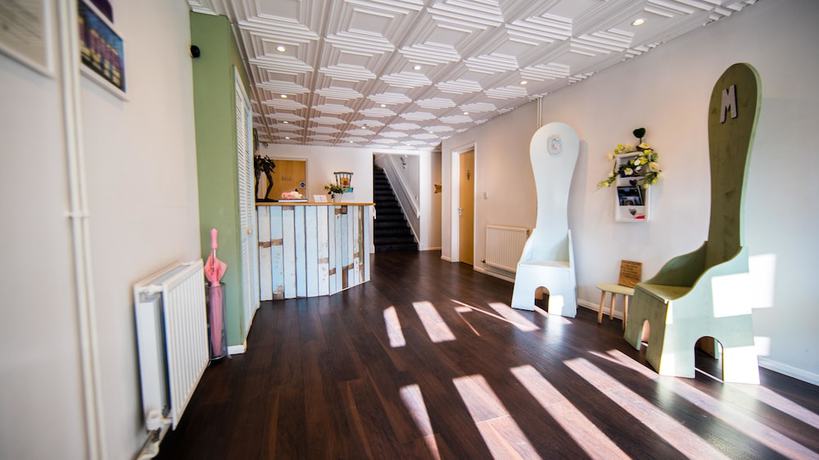 Imagen de los interiores del Hotel Gray Manor. Foto 18